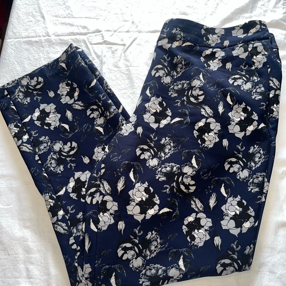 Carolina Belle Floral Print Navy Pants